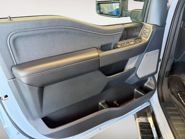 Certified 2025 Ford F450 Lariat w/ FX4 Off-Road Package AWD/4WD image 10