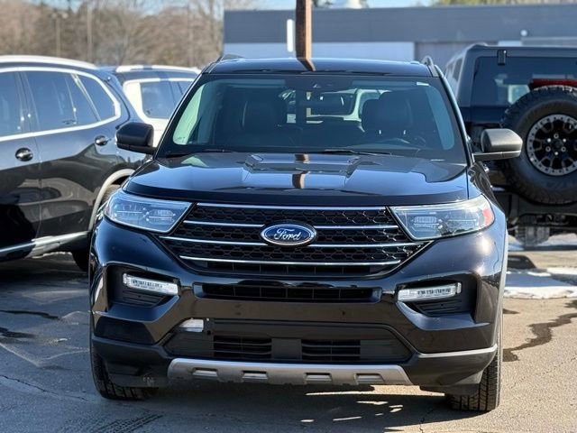Certified 2020 Ford Explorer XLT w/ Equipment Group 202A image 13