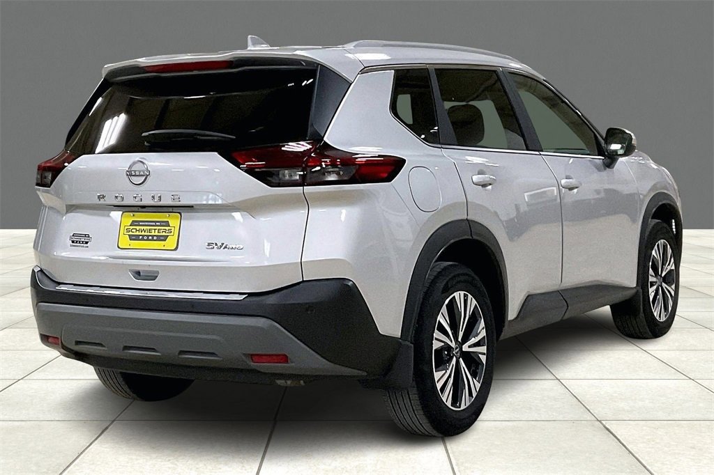 Used 2023 Nissan Rogue SV w/ SV Premium Package image 4