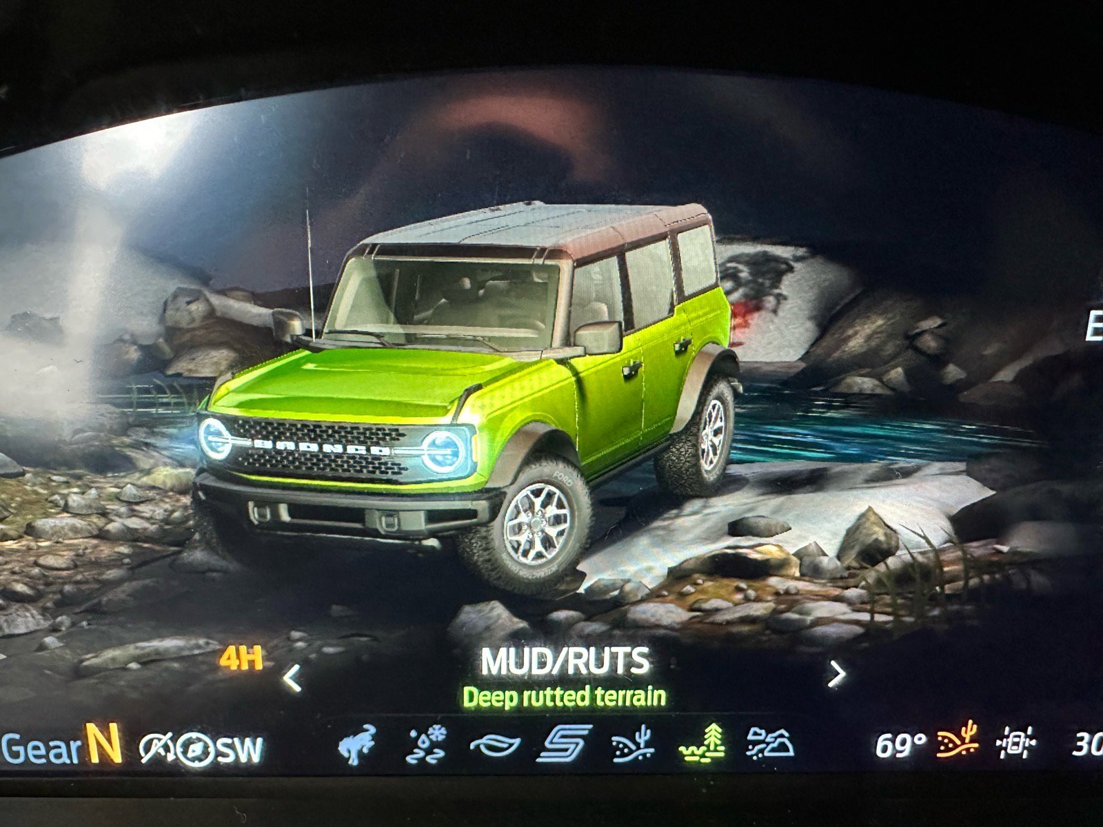 Certified 2025 Ford Bronco Big Bend w/ Black Diamond Package AWD/4WD image 46