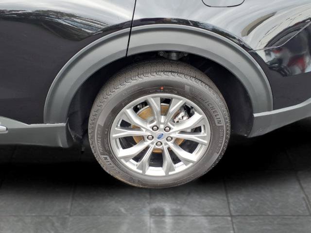 Certified 2022 Ford Explorer XLT w/ Equipment Group 202A AWD/4WD image 26
