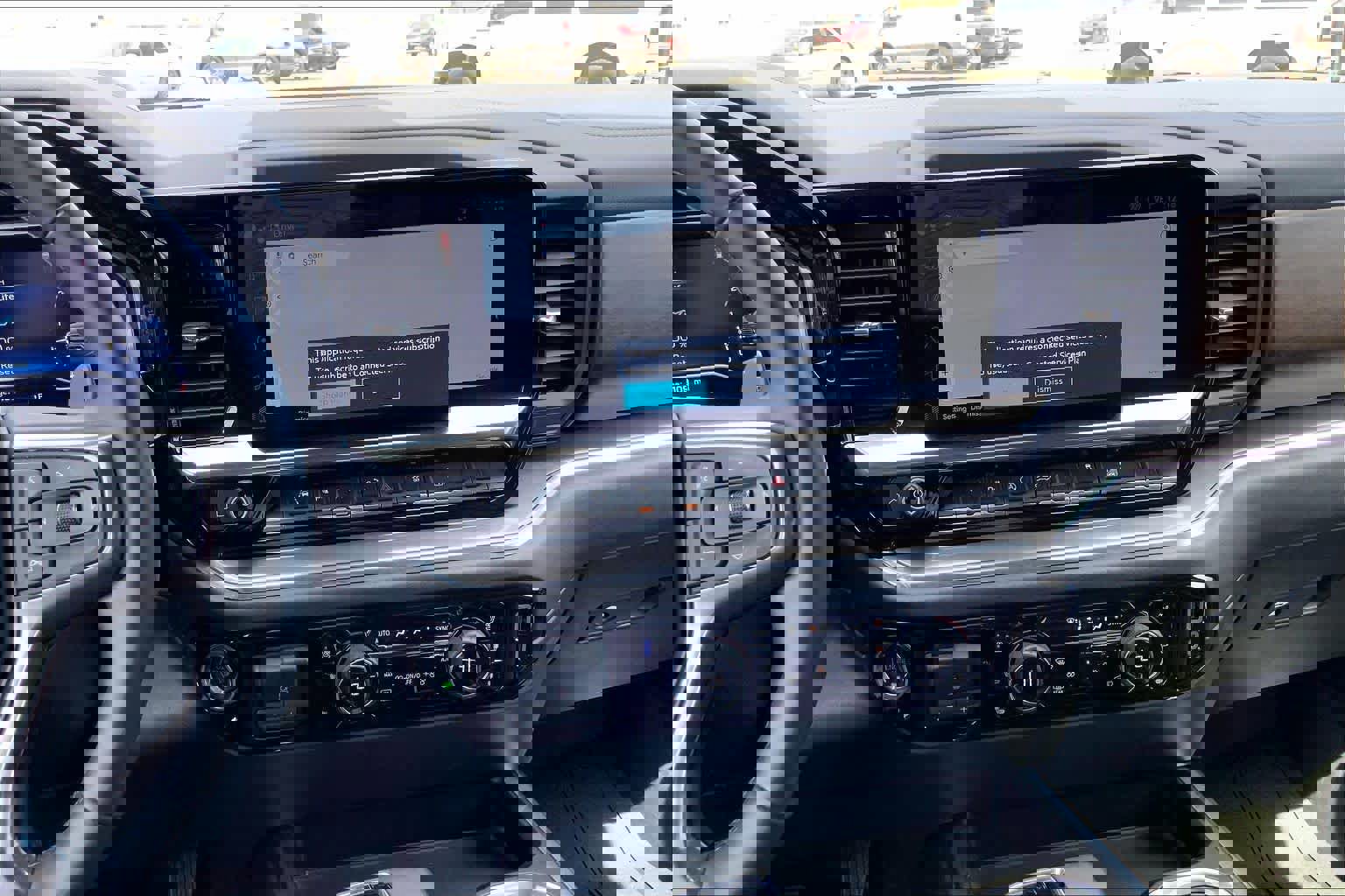 Used 2024 Chevrolet Silverado 1500 High Country w/ Technology Package AWD/4WD image 9