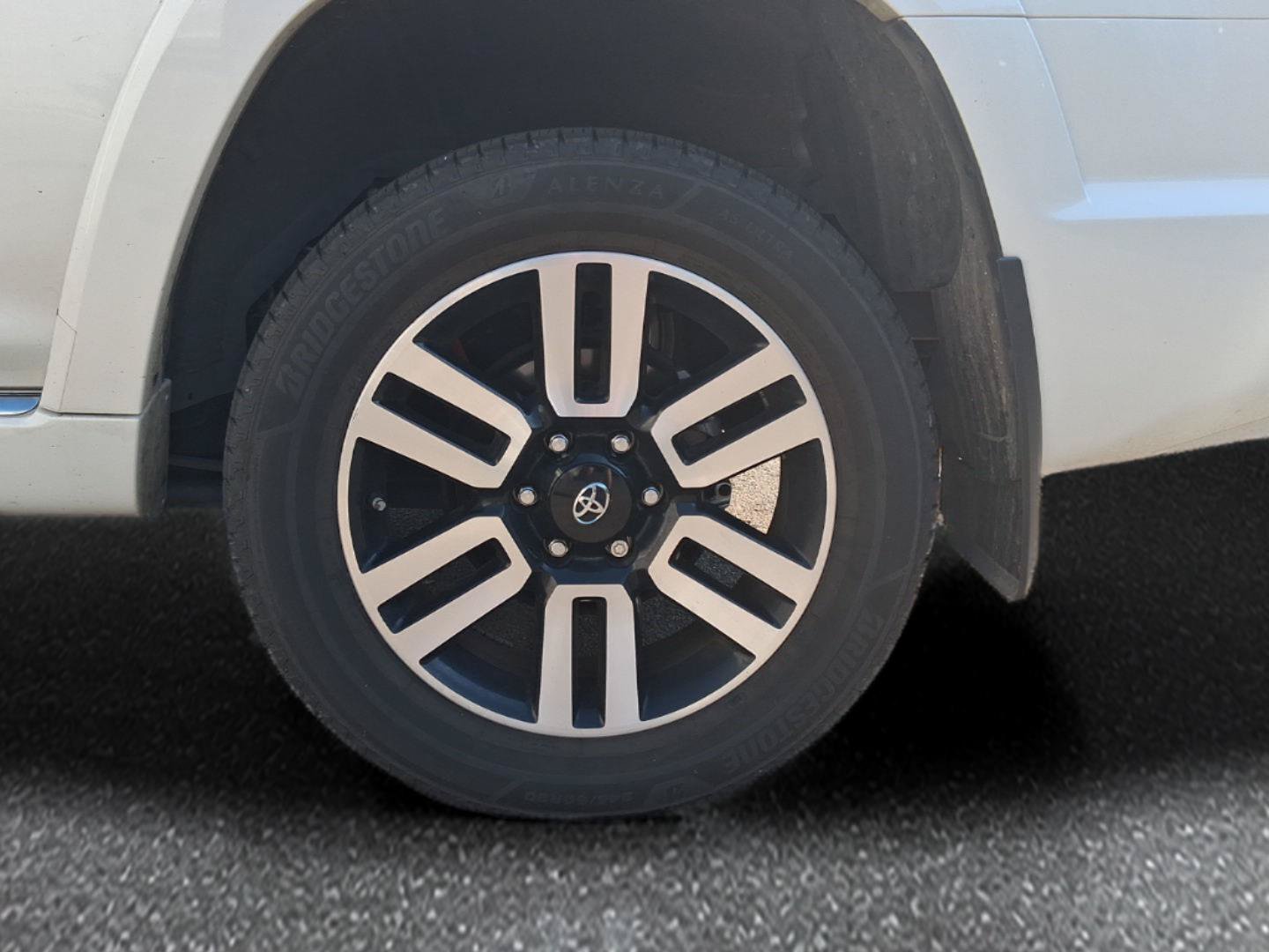 Used 2023 Toyota 4Runner Limited AWD/4WD image 8