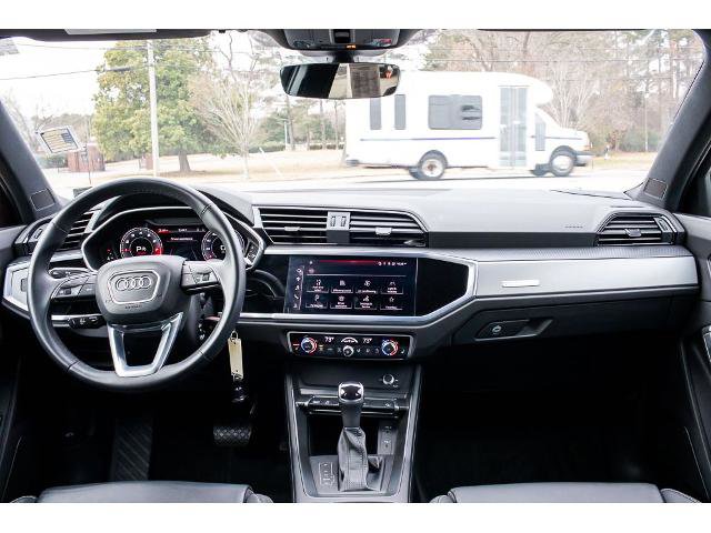 Used 2022 Audi Q3 2.0T Premium Plus image 13