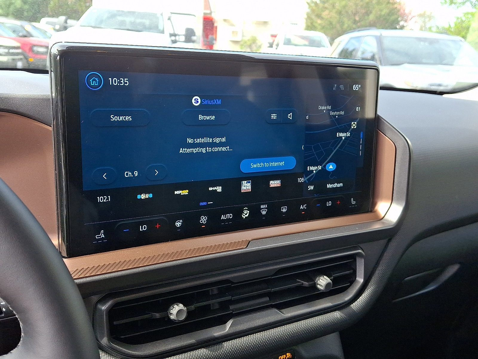 Certified 2025 Ford Bronco Sport Outer Banks w/ Outer Banks Tech Package+ AWD/4WD image 17