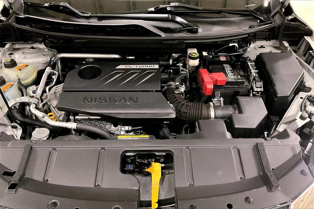 Used 2023 Nissan Rogue SV w/ SV Premium Package image 12