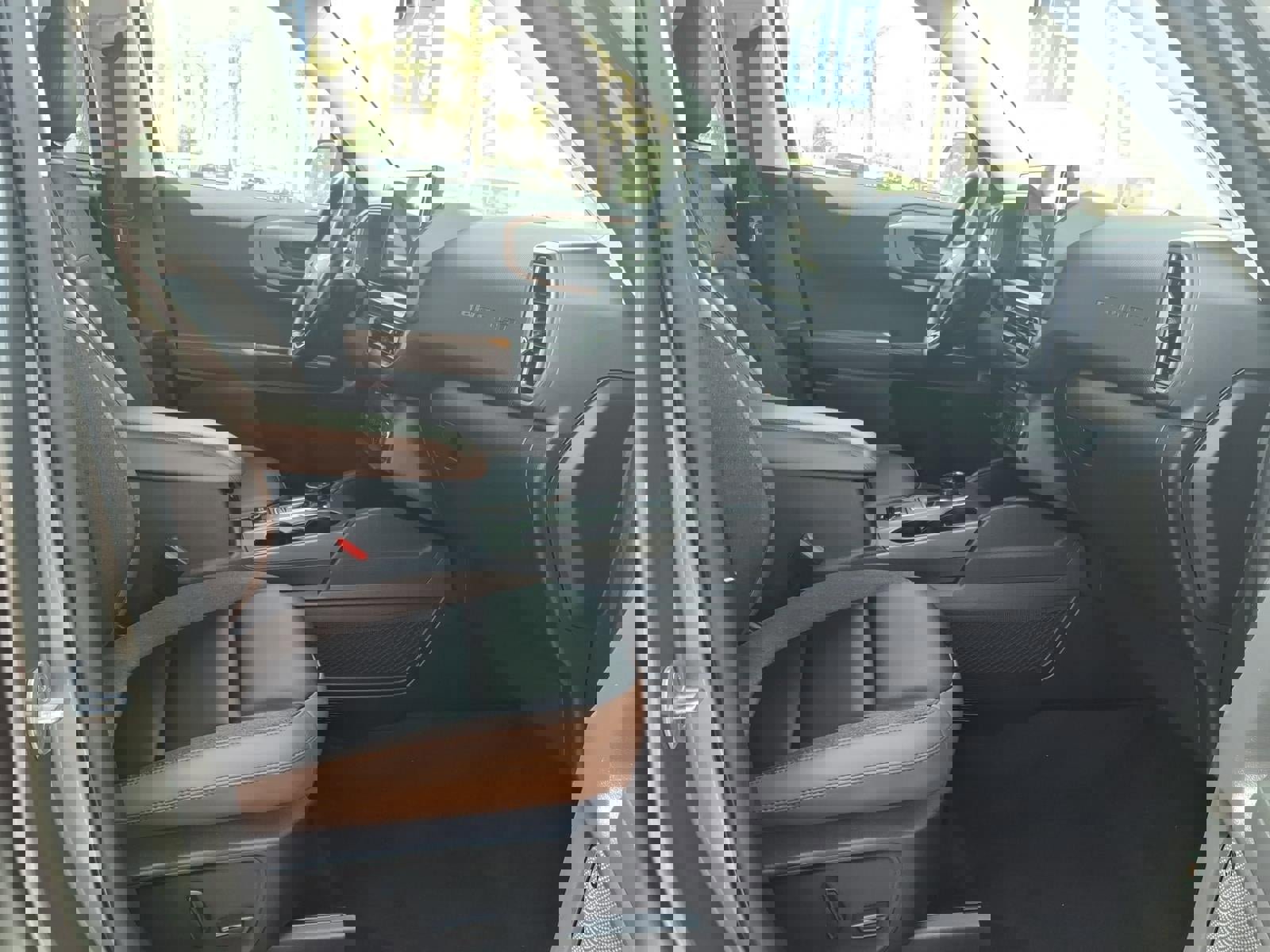 Certified 2025 Ford Bronco Sport Outer Banks w/ Outer Banks Tech Package+ image 11