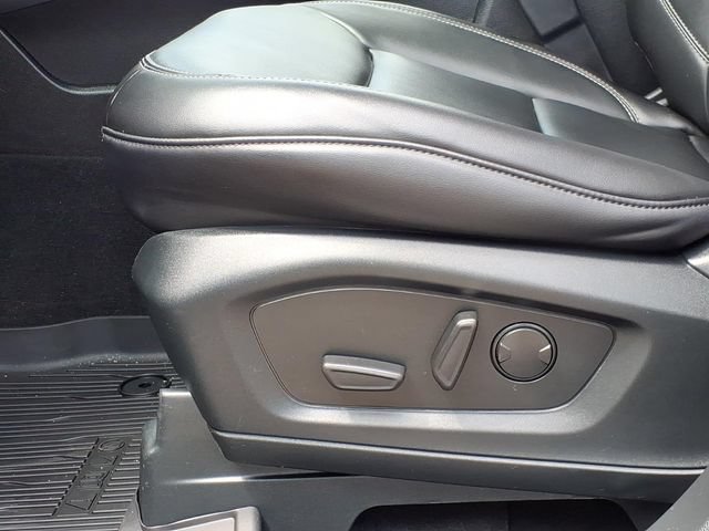Certified 2024 Ford Explorer XLT w/ Equipment Group 202A AWD/4WD image 16