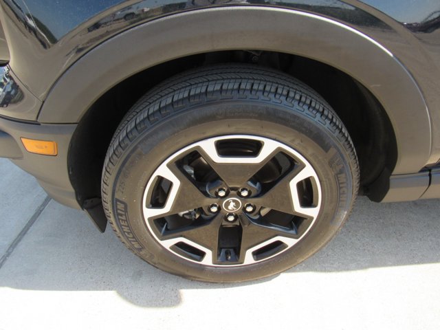Certified 2023 Ford Bronco Sport Outer Banks w/ Tech Package AWD/4WD image 13