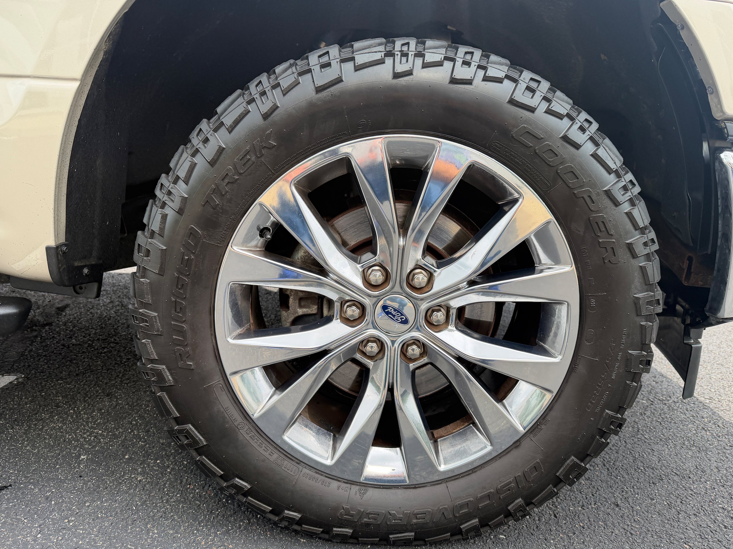 Certified 2017 Ford F150 XLT w/ Equipment Group 302A Luxury AWD/4WD image 12