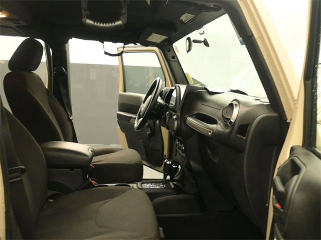 Used 2017 Jeep Wrangler Unlimited Sport w/ Connectivity Group image 15