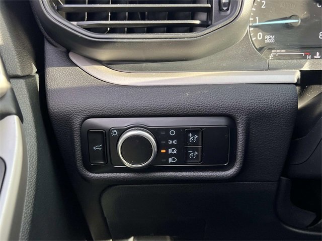 Certified 2023 Ford Explorer XLT image 30