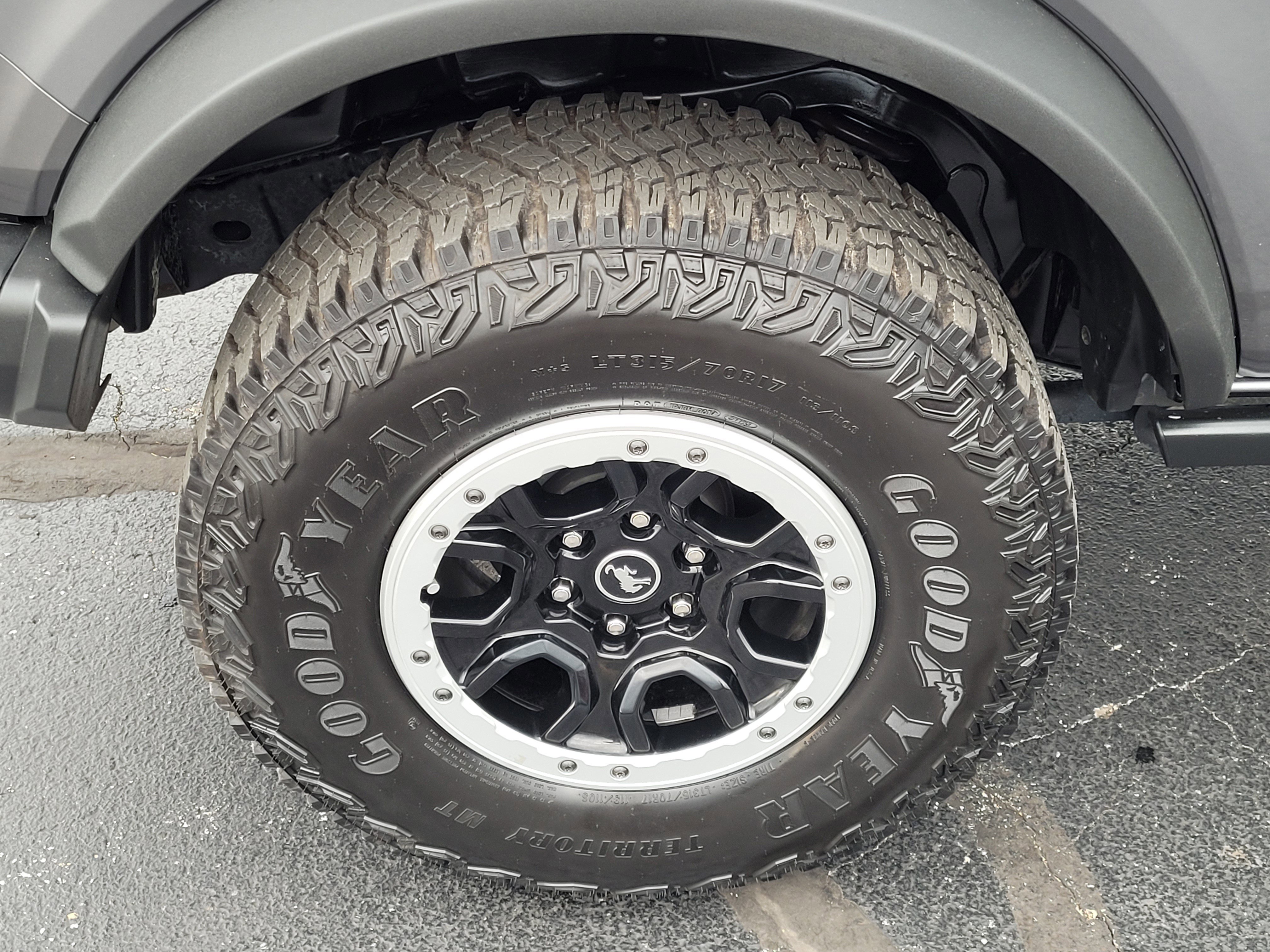Certified 2023 Ford Bronco Badlands w/ Sasquatch Package AWD/4WD image 10