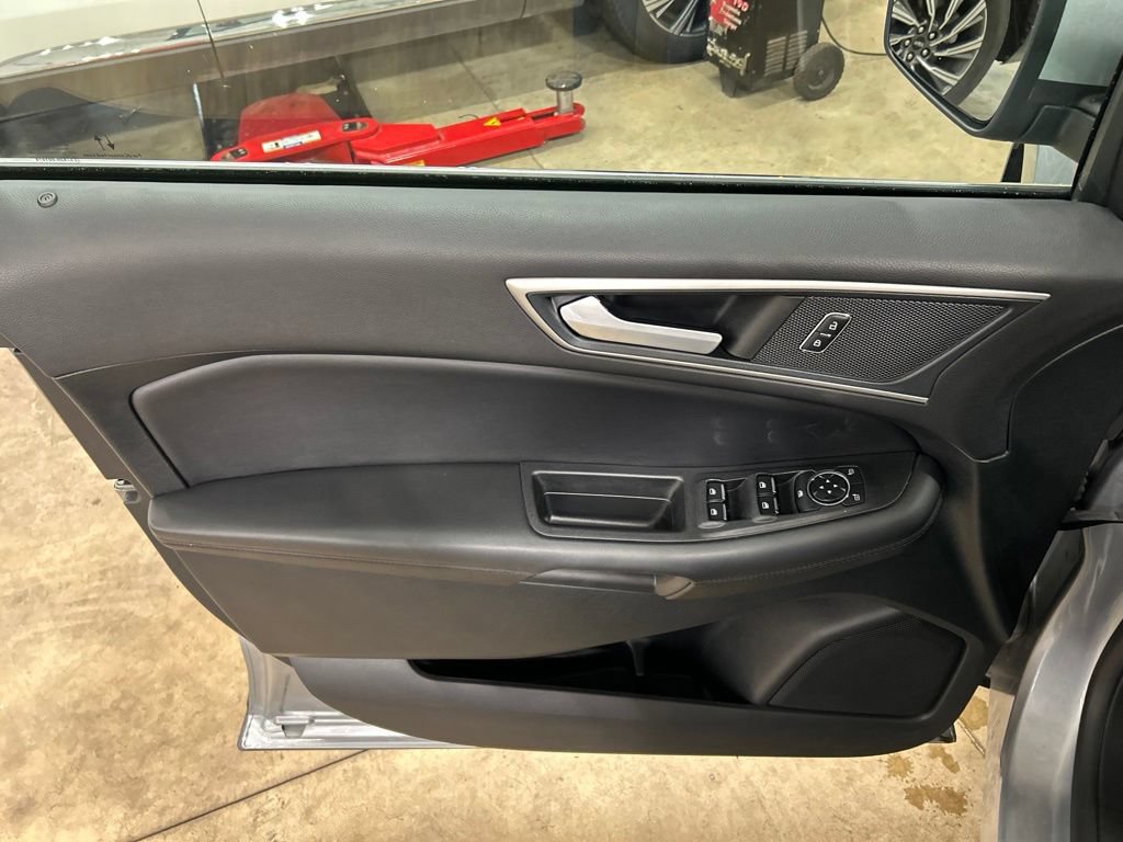 Certified 2024 Ford Edge SEL w/ Convenience Package AWD/4WD image 14