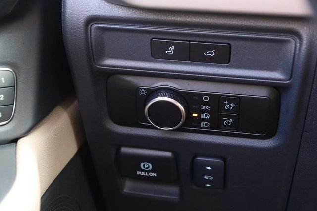 Certified 2024 Ford Expedition Max XLT image 21