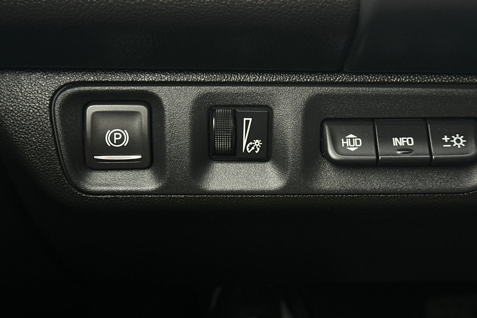 Used 2021 GMC Acadia Denali w/ Denali Technology Package image 32