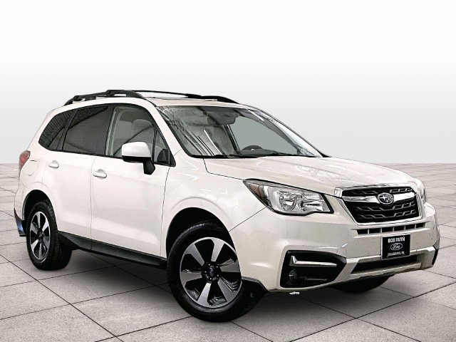 Used 2017 Subaru Forester 2.5i Premium AWD/4WD image 2