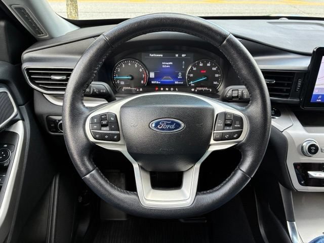 Certified 2023 Ford Explorer XLT w/ Equipment Group 202A AWD/4WD image 18