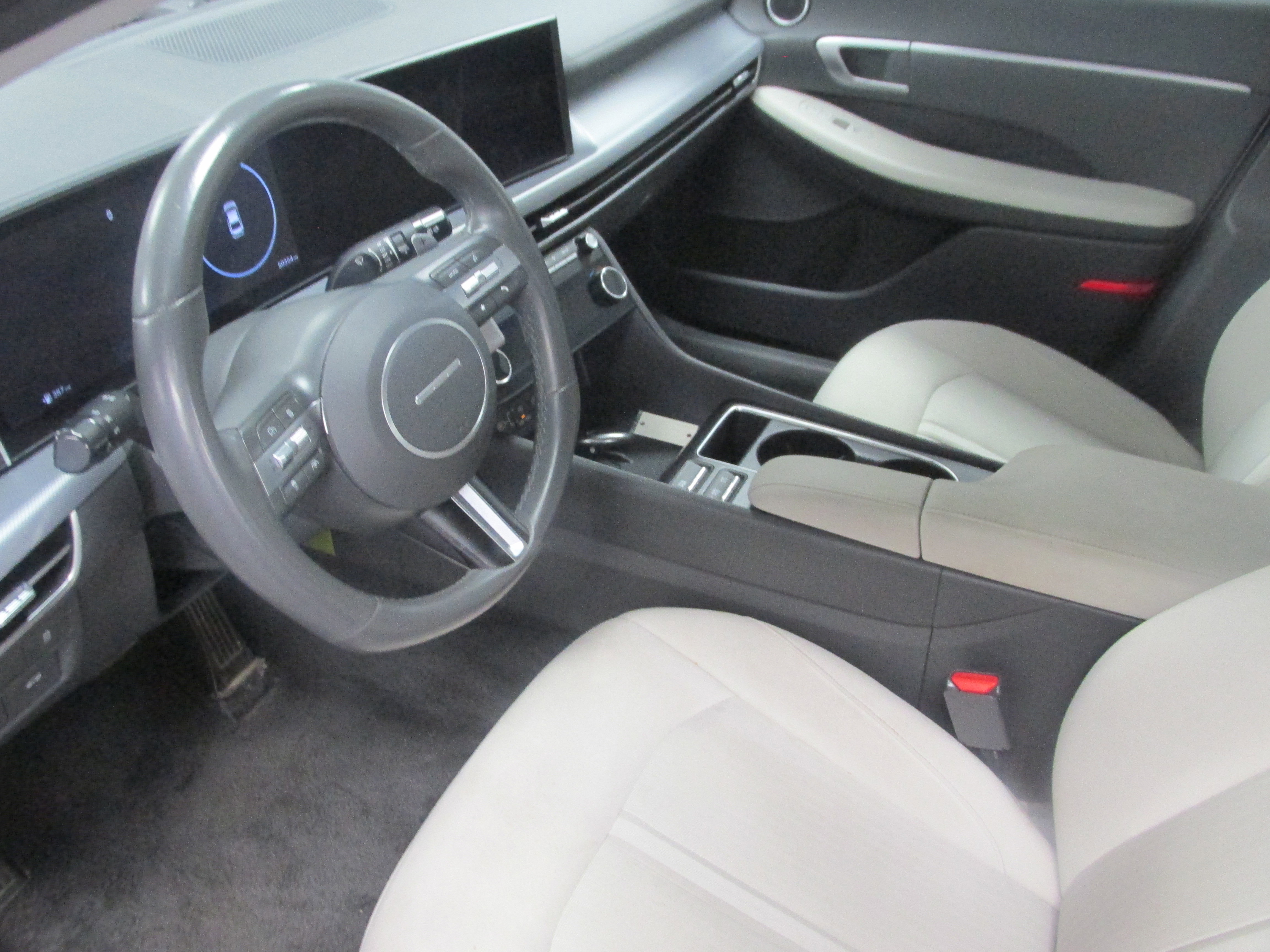 Used 2024 Hyundai Sonata SEL w/ Convenience Package FWD image 21