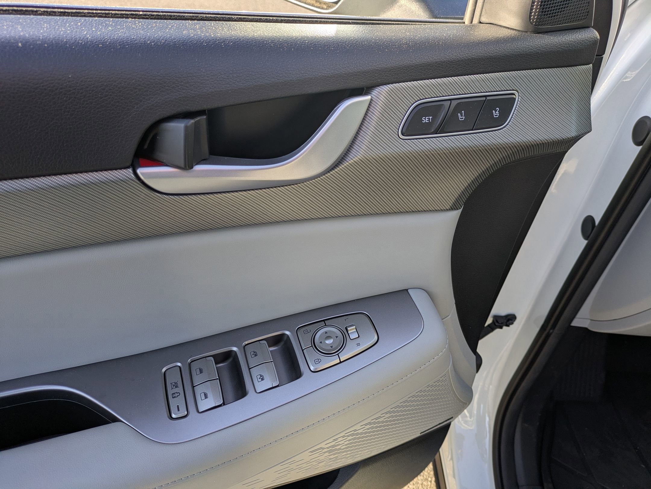 Used 2024 Hyundai Palisade SEL w/ Premium Package FWD image 15