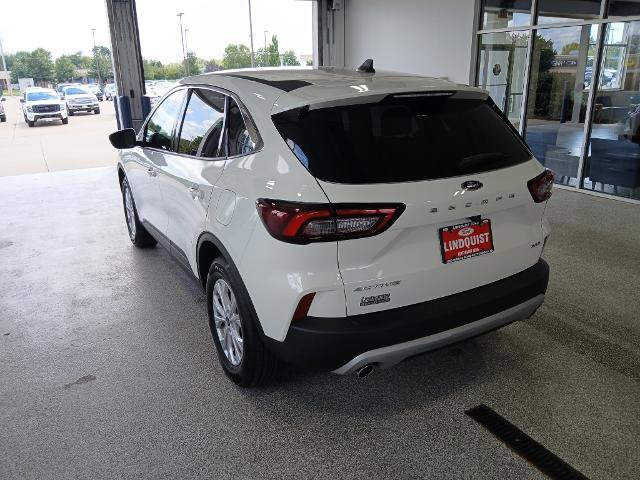 Certified 2023 Ford Escape Active w/ Tech Pack #2 image 3