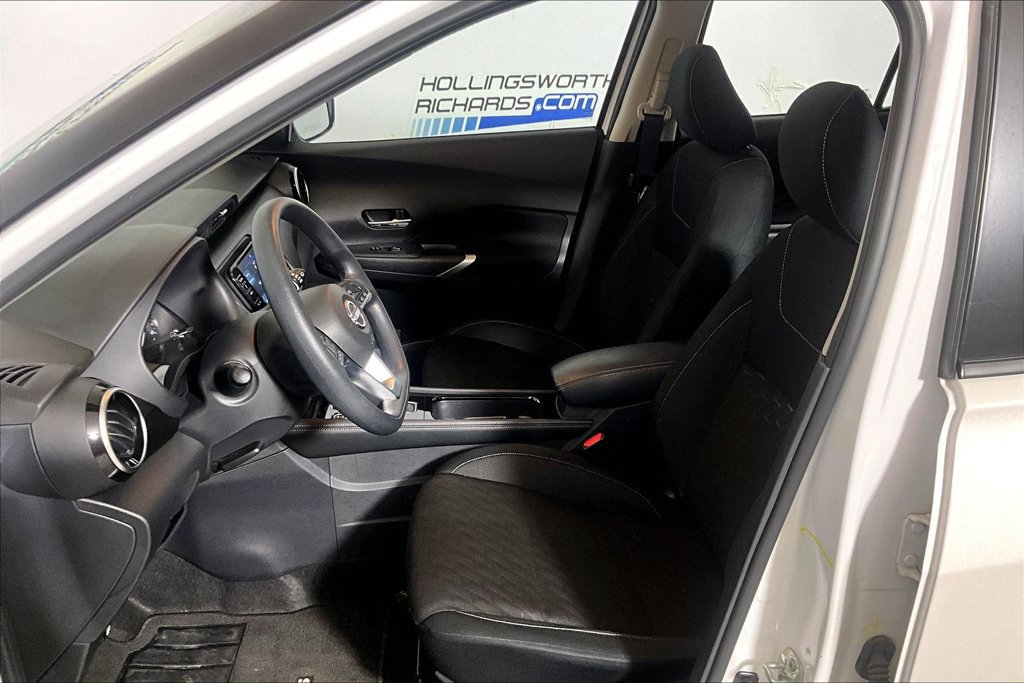 Used 2024 Nissan Kicks SV FWD image 20