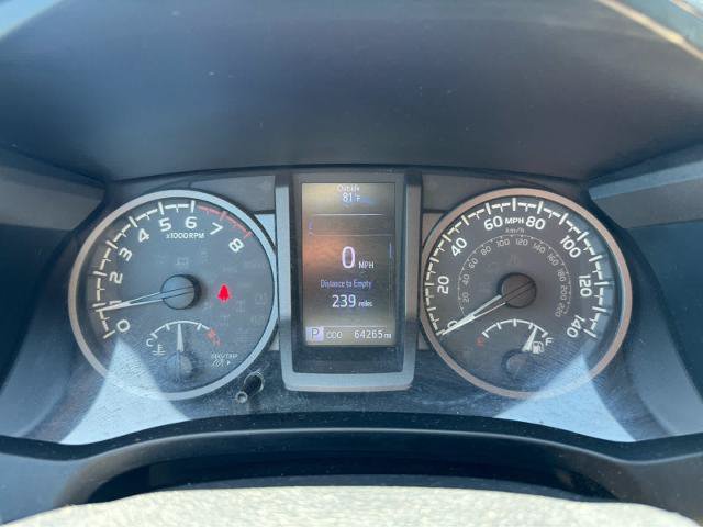 Used 2018 Toyota Tacoma TRD Off-Road w/ Technology Package AWD/4WD image 18