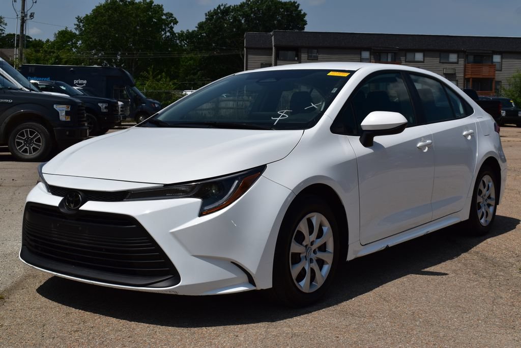 Used 2025 Toyota Corolla LE
