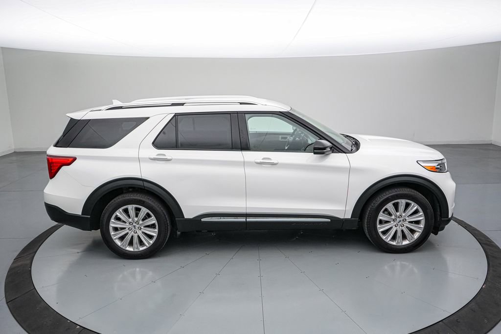 Certified 2023 Ford Explorer Limited w/ Equipment Group 301A AWD/4WD image 4