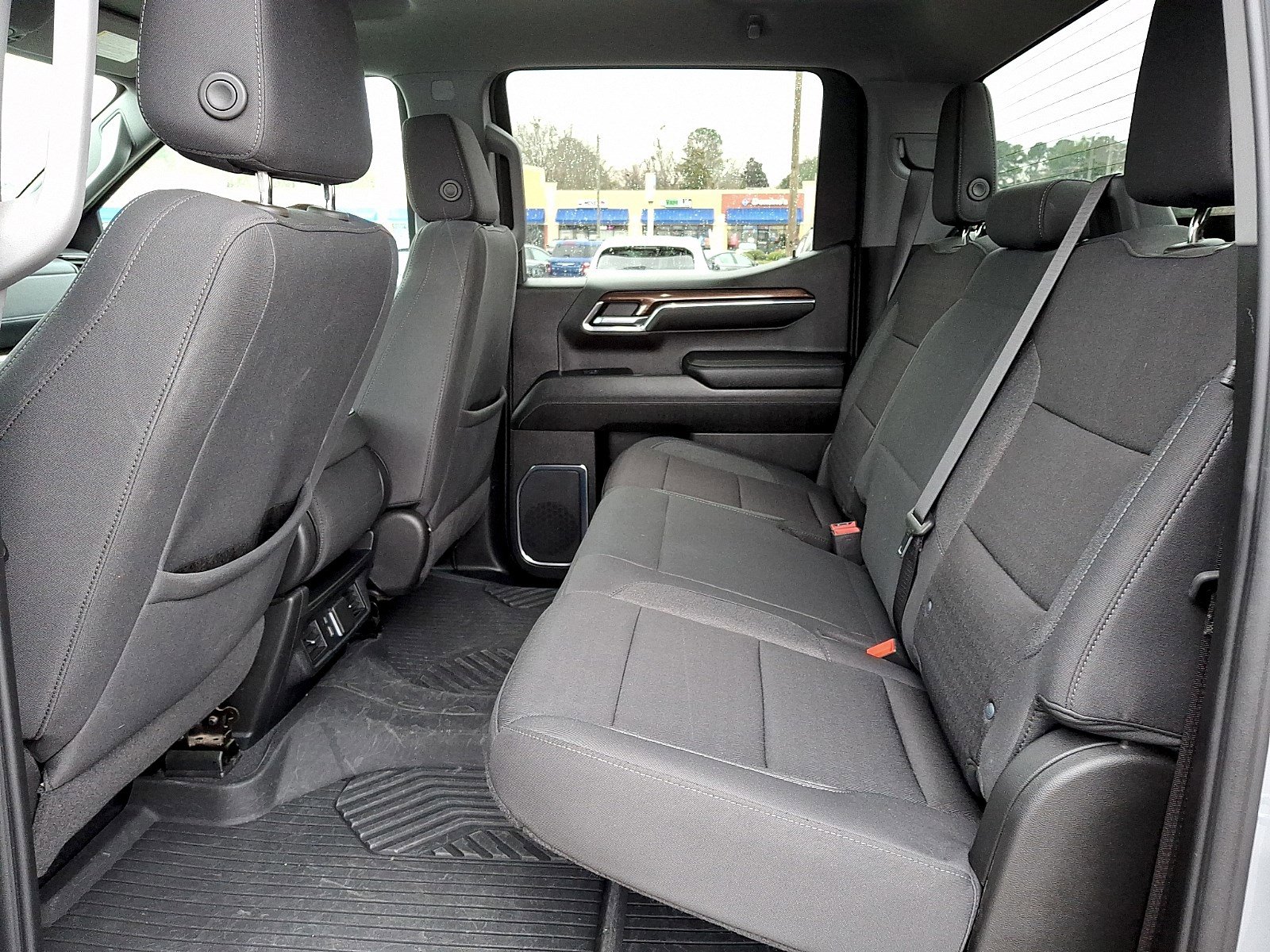 Used 2024 Chevrolet Silverado 1500 LT Trail Boss w/ Dark Appearance Package image 10