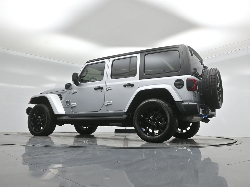 Used 2023 Jeep Wrangler Unlimited Sahara w/ Cold Weather Group image 50