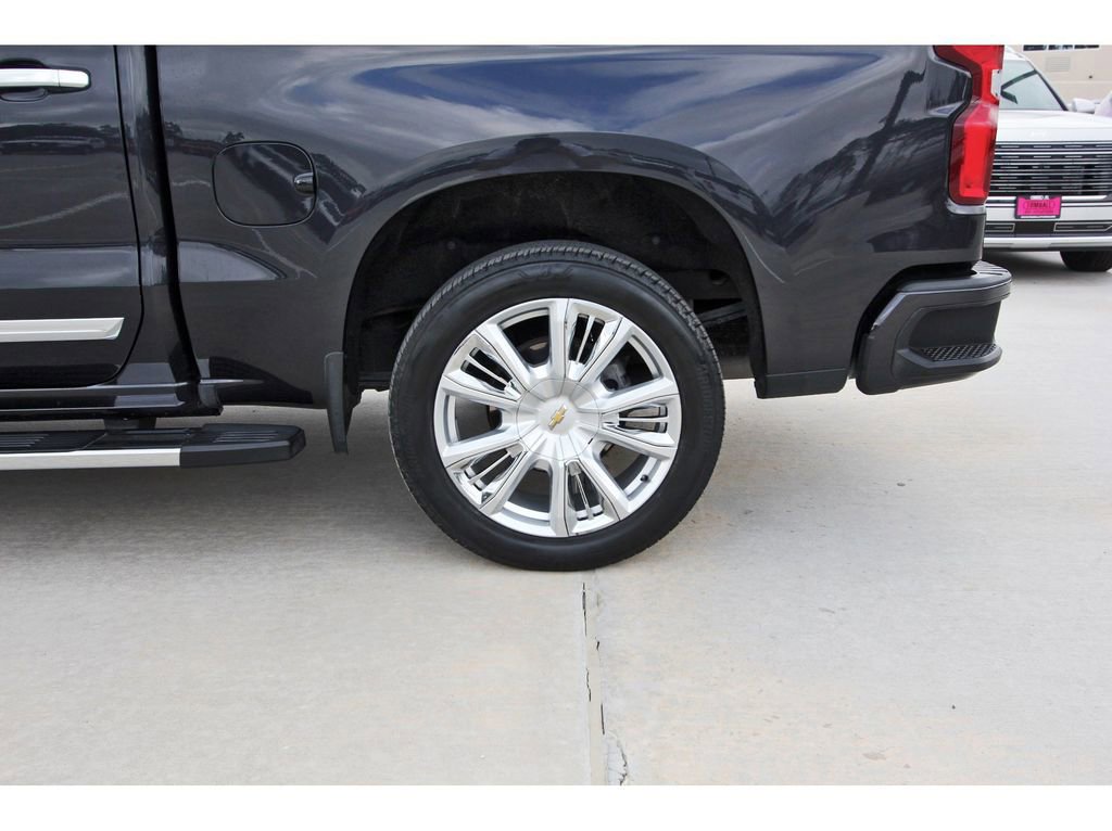 Used 2022 Chevrolet Silverado 1500 High Country image 32