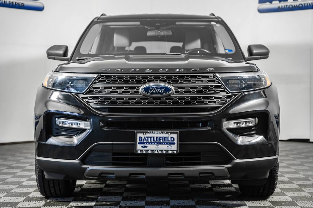 Certified 2021 Ford Explorer XLT w/ Equipment Group 202A image 7
