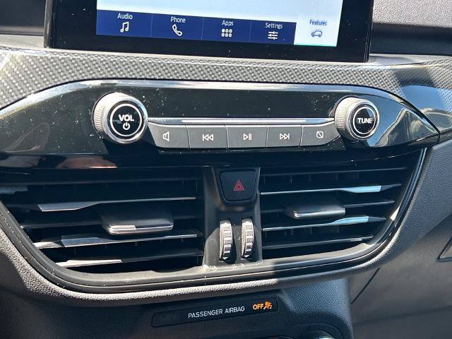 Certified 2025 Ford Escape ST-Line Select AWD/4WD image 34
