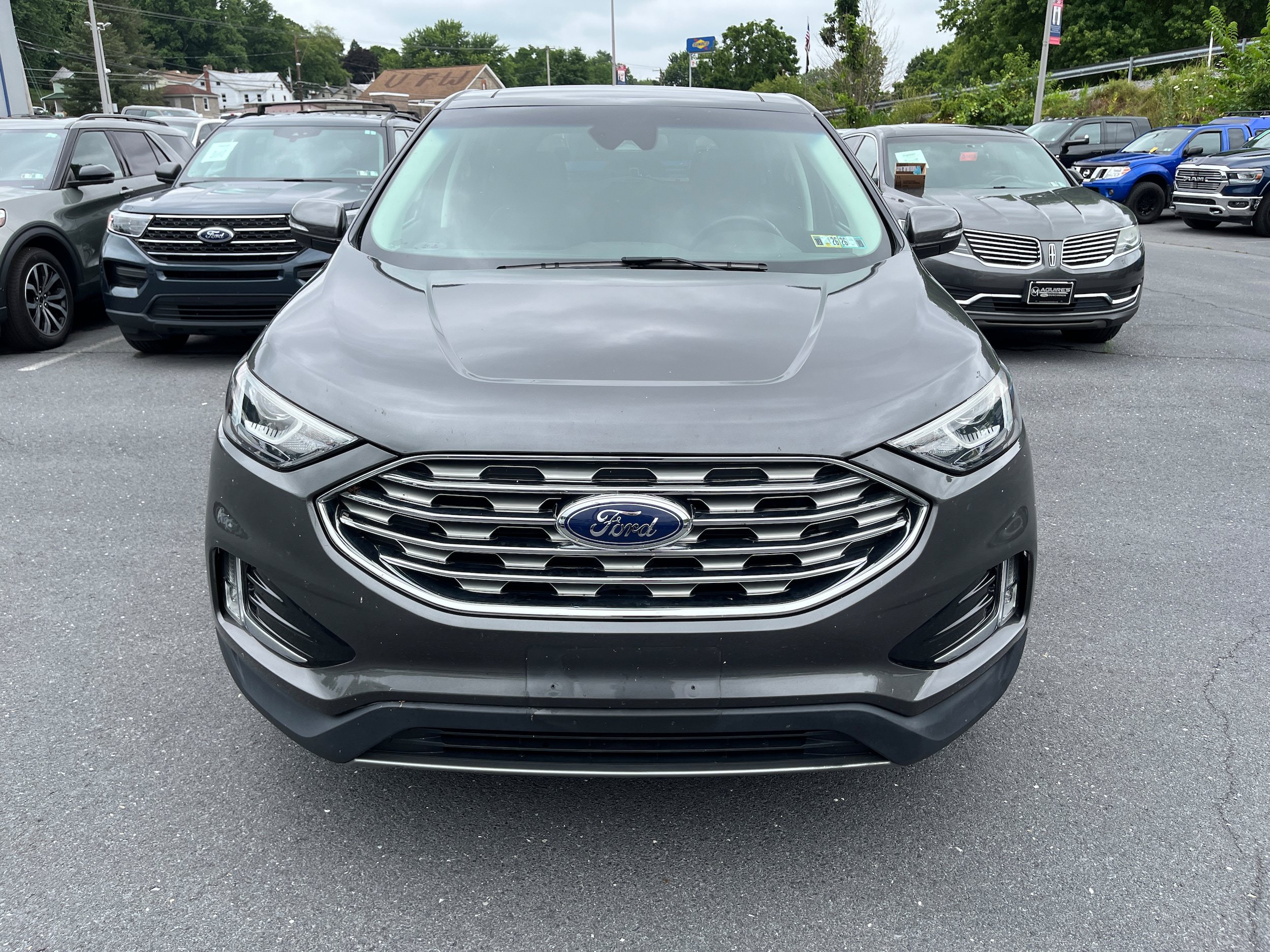 Certified 2020 Ford Edge SEL w/ Convenience Package AWD/4WD image 3