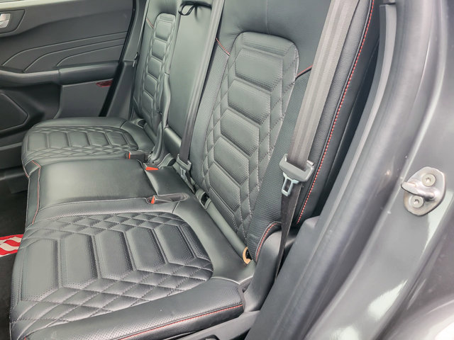 Certified 2024 Ford Escape ST-Line Elite w/ Premium Technology Package AWD/4WD image 15