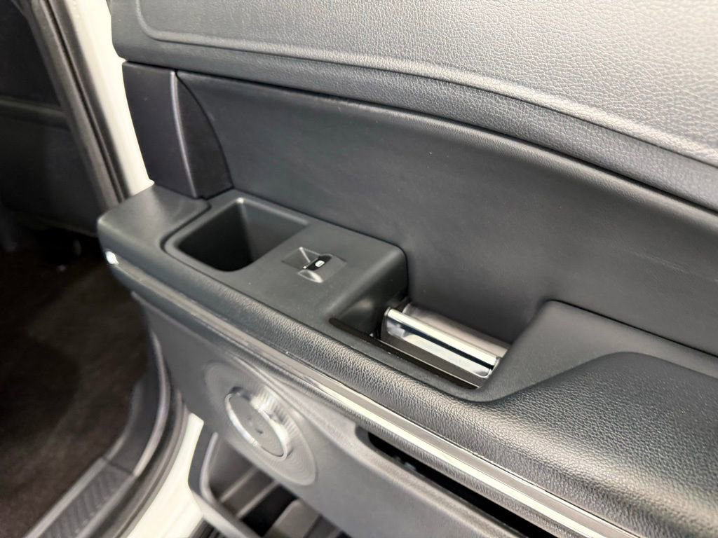 Certified 2023 Ford Expedition XLT image 28