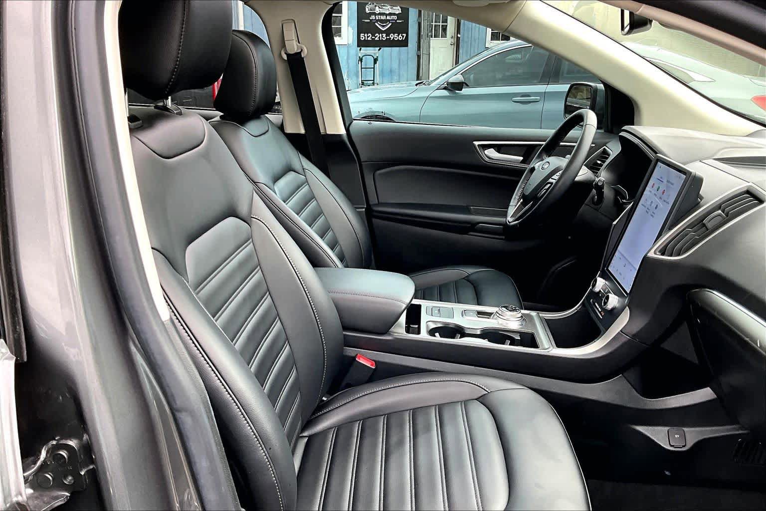 Certified 2022 Ford Edge SEL w/ Convenience Package AWD/4WD image 9