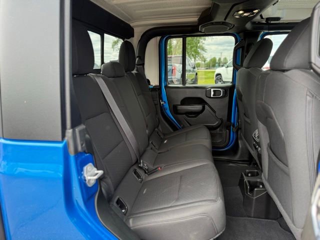 Used 2022 Jeep Gladiator Sport AWD/4WD image 17