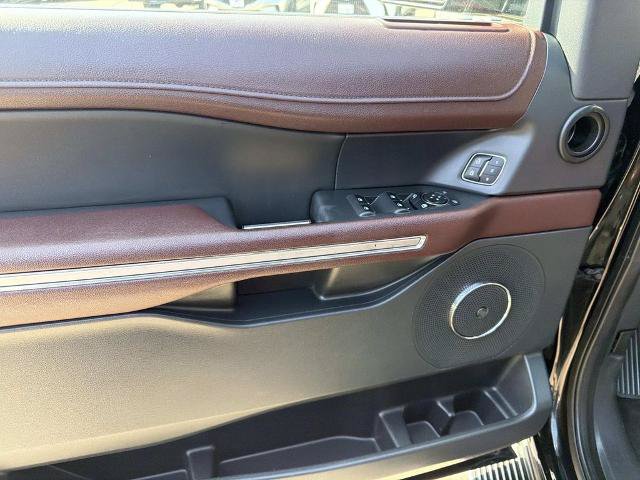 Certified 2022 Ford Expedition Limited AWD/4WD image 16