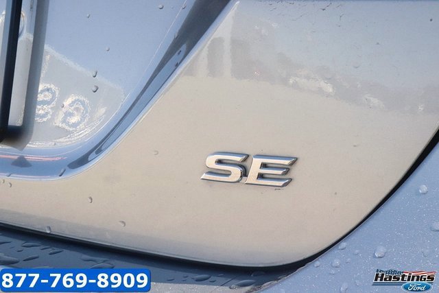Used 2024 Toyota Camry SE image 8