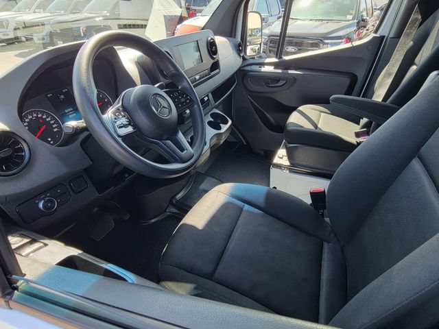 Used 2023 Mercedes-Benz Sprinter 2500 image 10