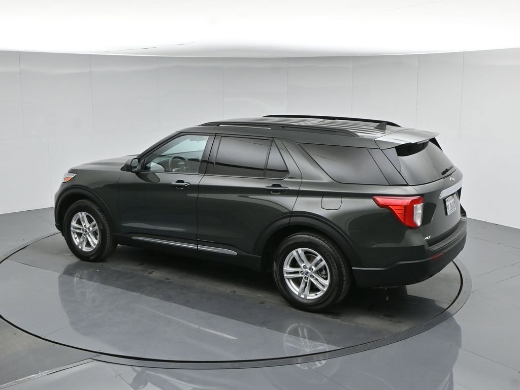 Certified 2022 Ford Explorer XLT image 48