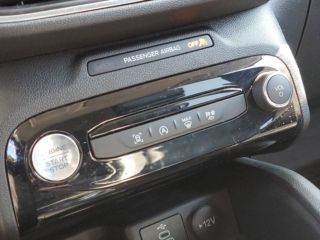 Certified 2025 Ford Escape Platinum image 22