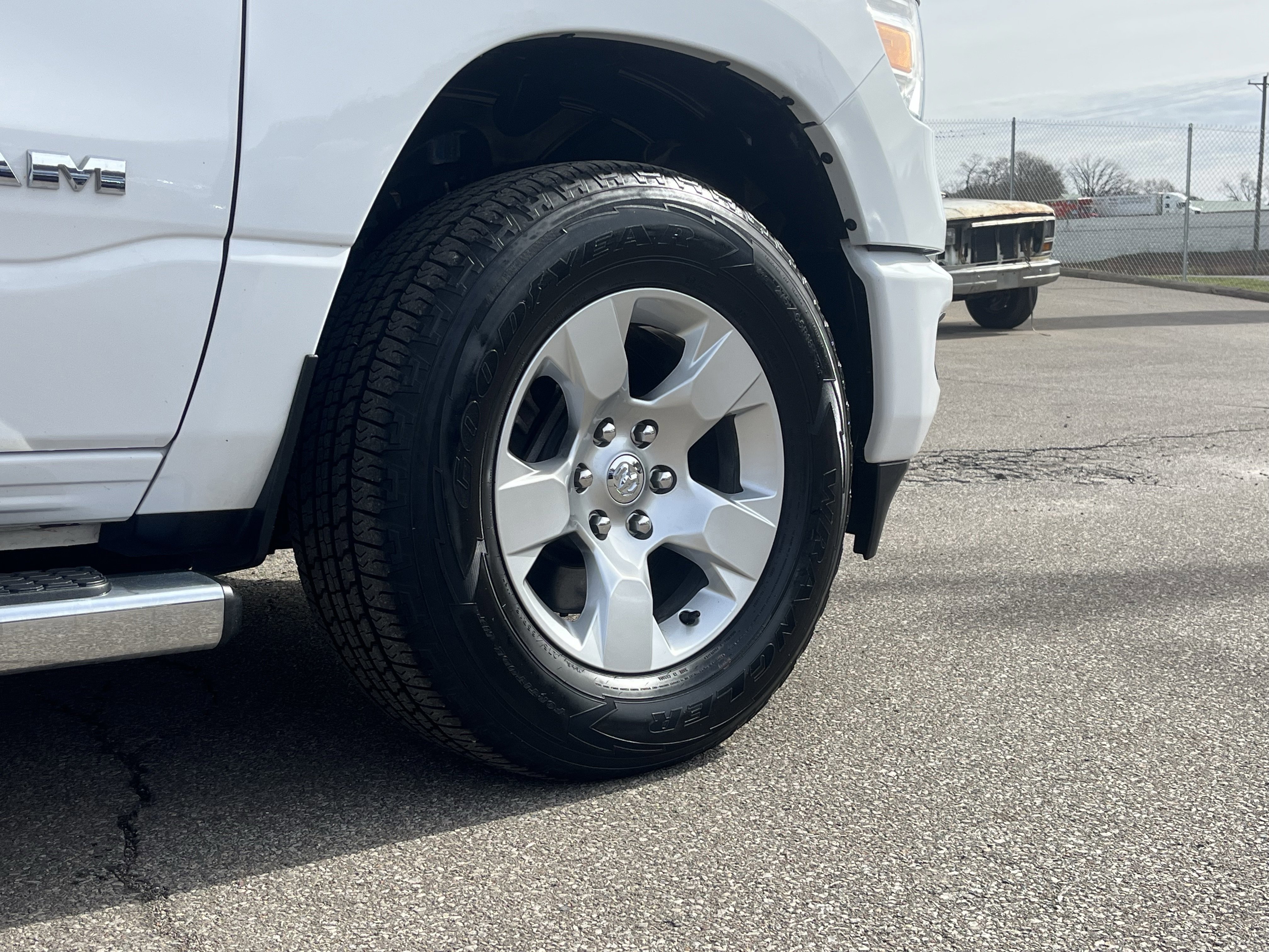 Used 2024 RAM 1500 Big Horn AWD/4WD image 9