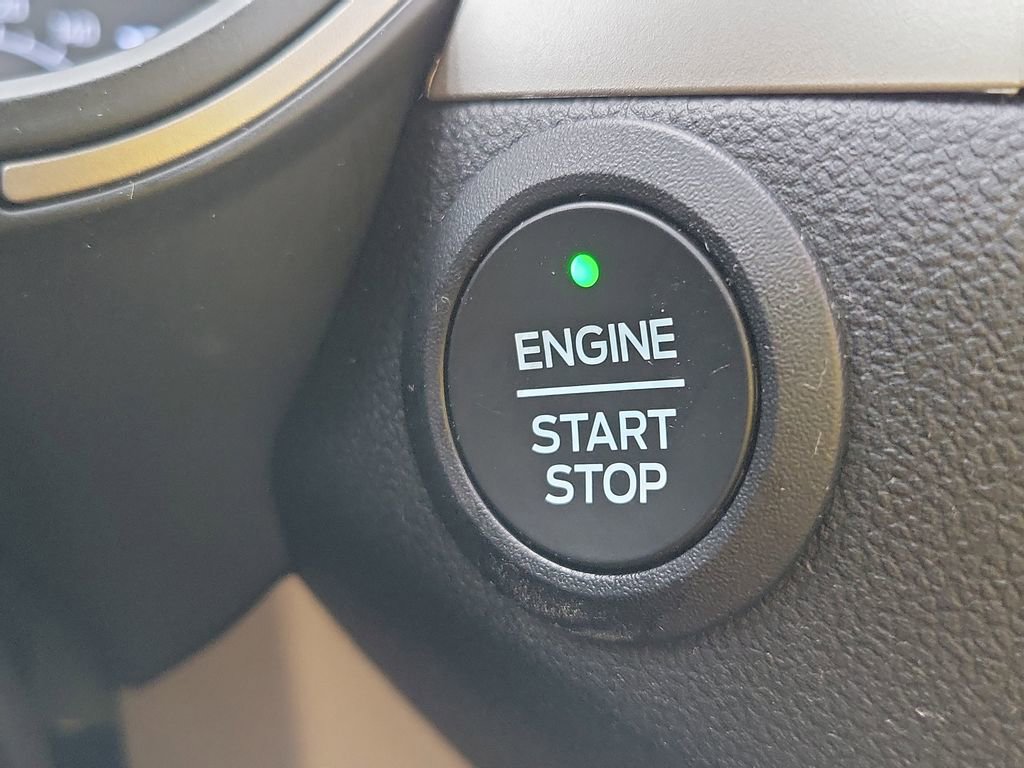 Certified 2022 Ford Escape SEL FWD image 37