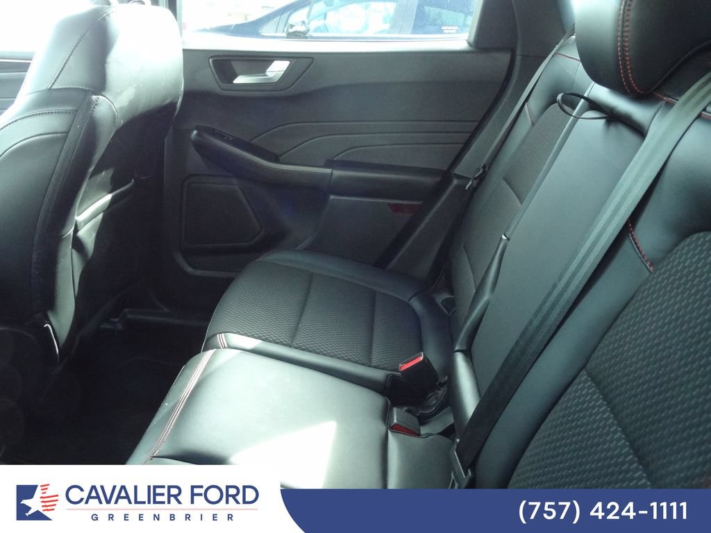Certified 2023 Ford Escape ST-Line w/ Tech Pack #1 AWD/4WD image 10