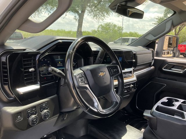 Used 2024 Chevrolet Silverado 2500 LT w/ Convenience Package AWD/4WD image 6