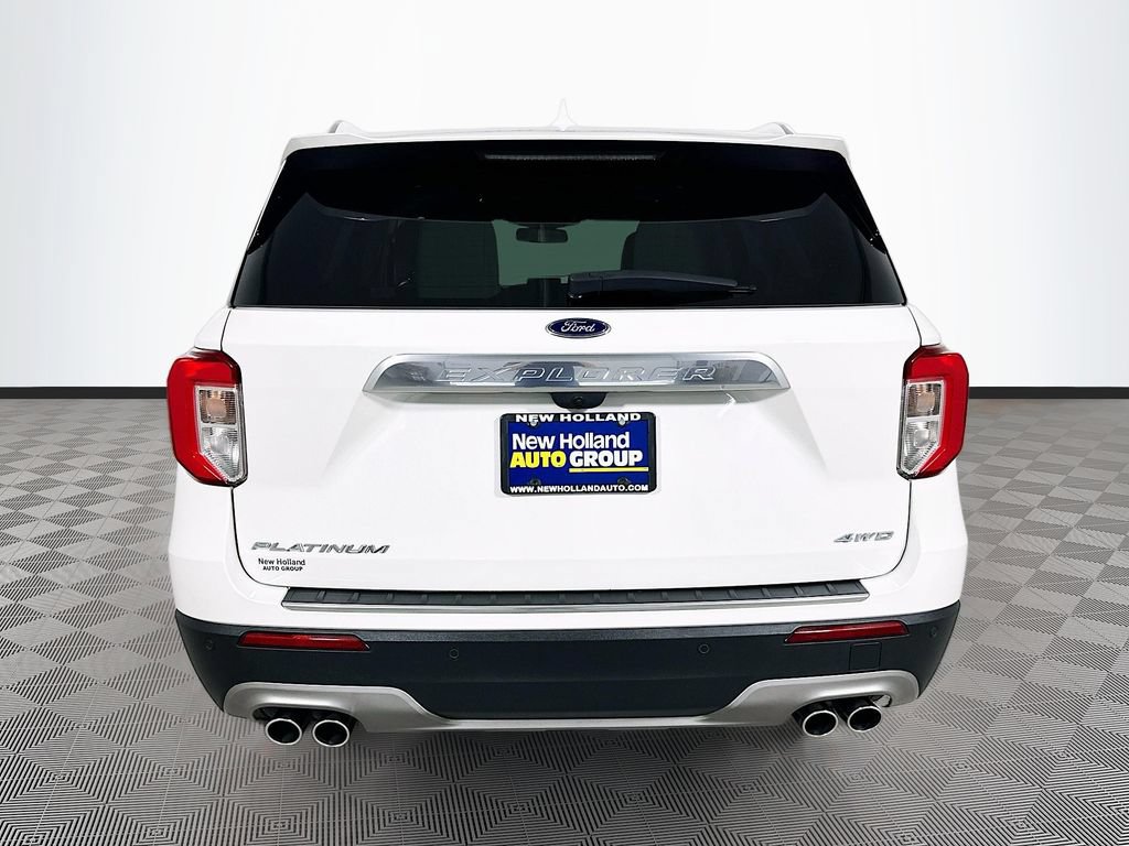 Certified 2022 Ford Explorer Platinum w/ Equipment Group 601A AWD/4WD image 9