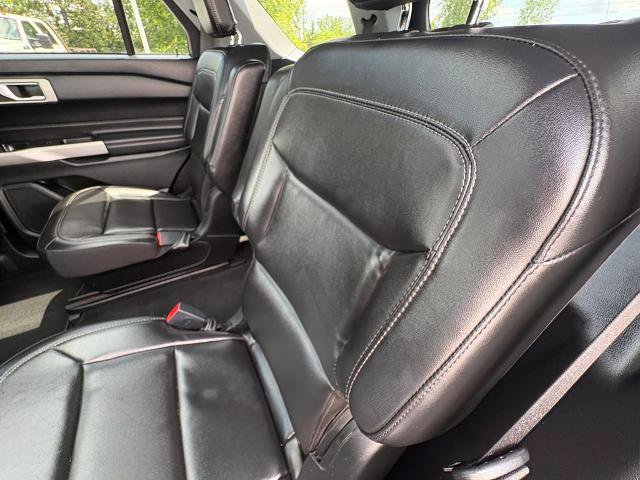 Certified 2022 Ford Explorer XLT w/ Equipment Group 202A AWD/4WD image 23